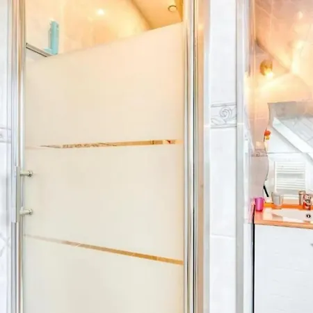 Vila Confortable A Ranville, Piscine Privee Ranville