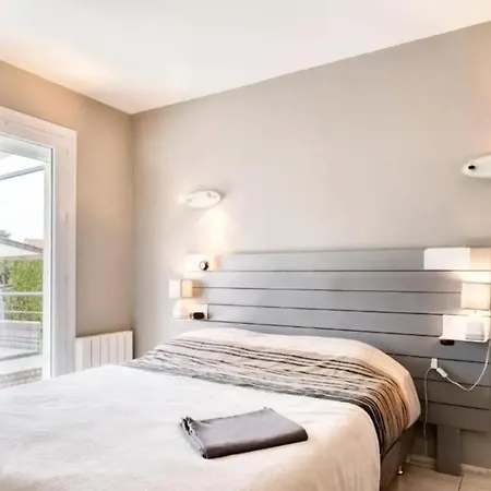 Vila Confortable A Ranville, Piscine Privee