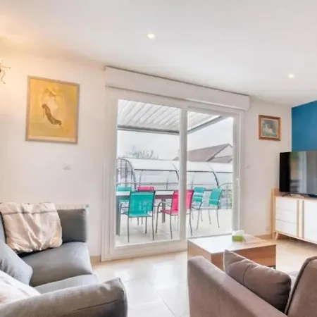 Confortable A Ranville, Piscine Privee Villa