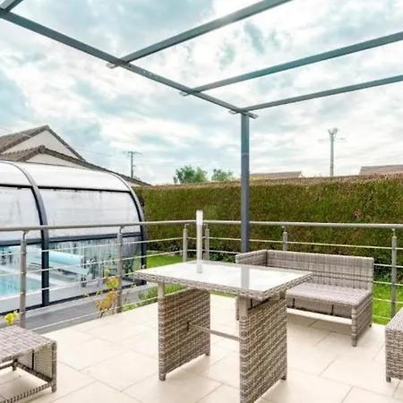 Confortable A Ranville, Piscine Privee * Ranville