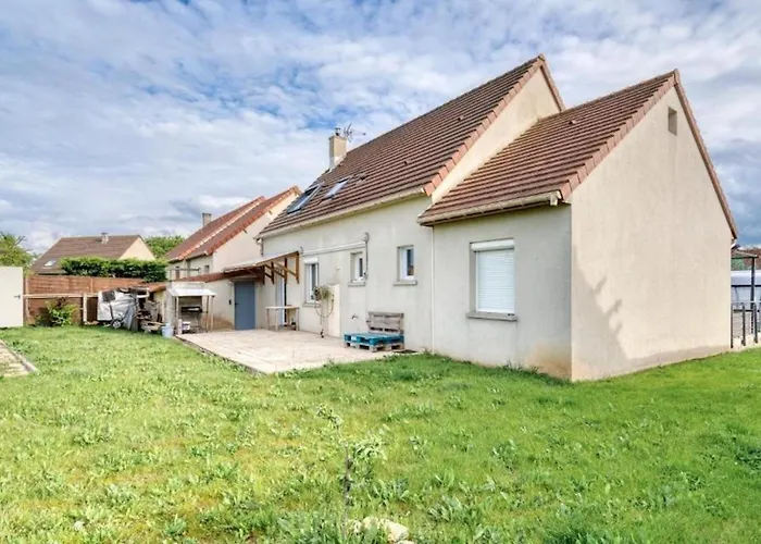 Confortable A Ranville, Piscine Privee Vila *