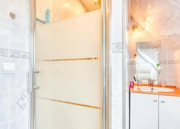 Vila Confortable A Ranville, Piscine Privee Ranville