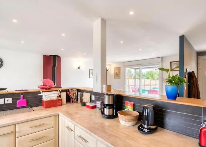 Confortable A Ranville, Piscine Privee * Ranville